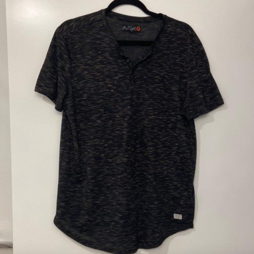 ✨Black mens guess shirt